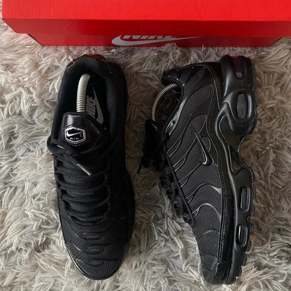 NIKE TN Negro