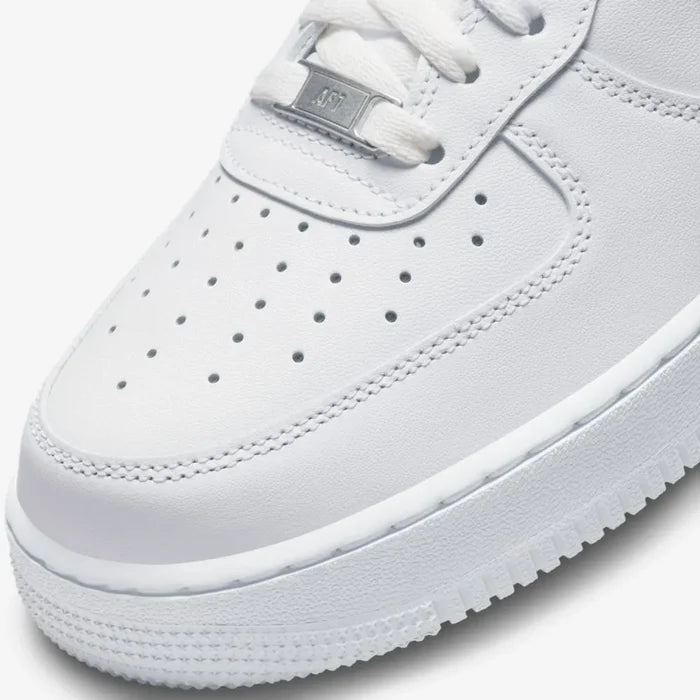 NIKE AIR FORCE 1 - NEGRAS