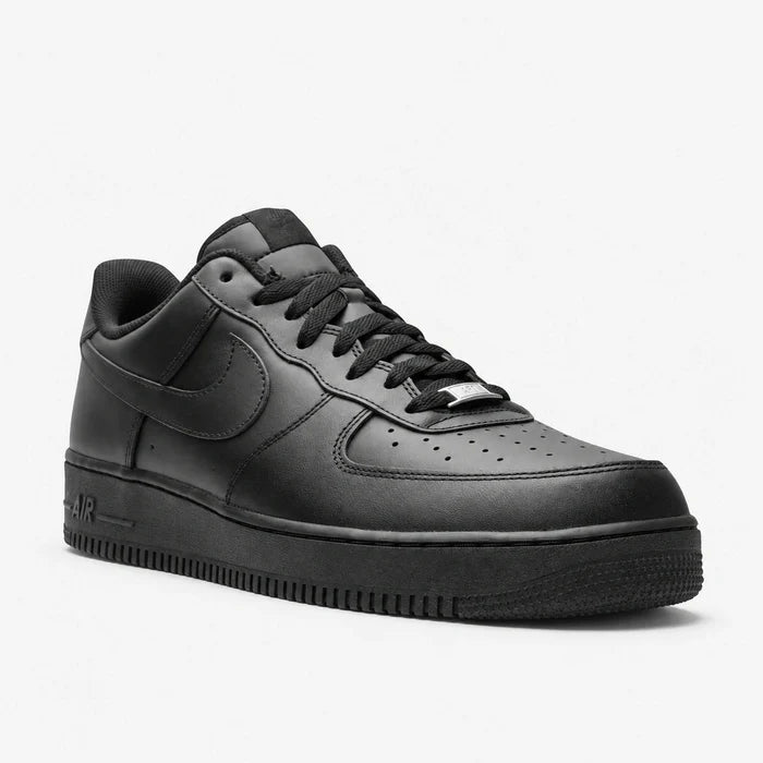 NIKE AIR FORCE 1 - NEGRAS