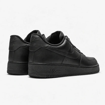 NIKE AIR FORCE 1 - NEGRAS